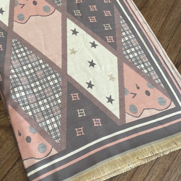 Scarf - Picture 2 of 4